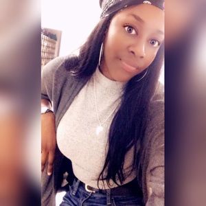 Meet your Posher, Adama